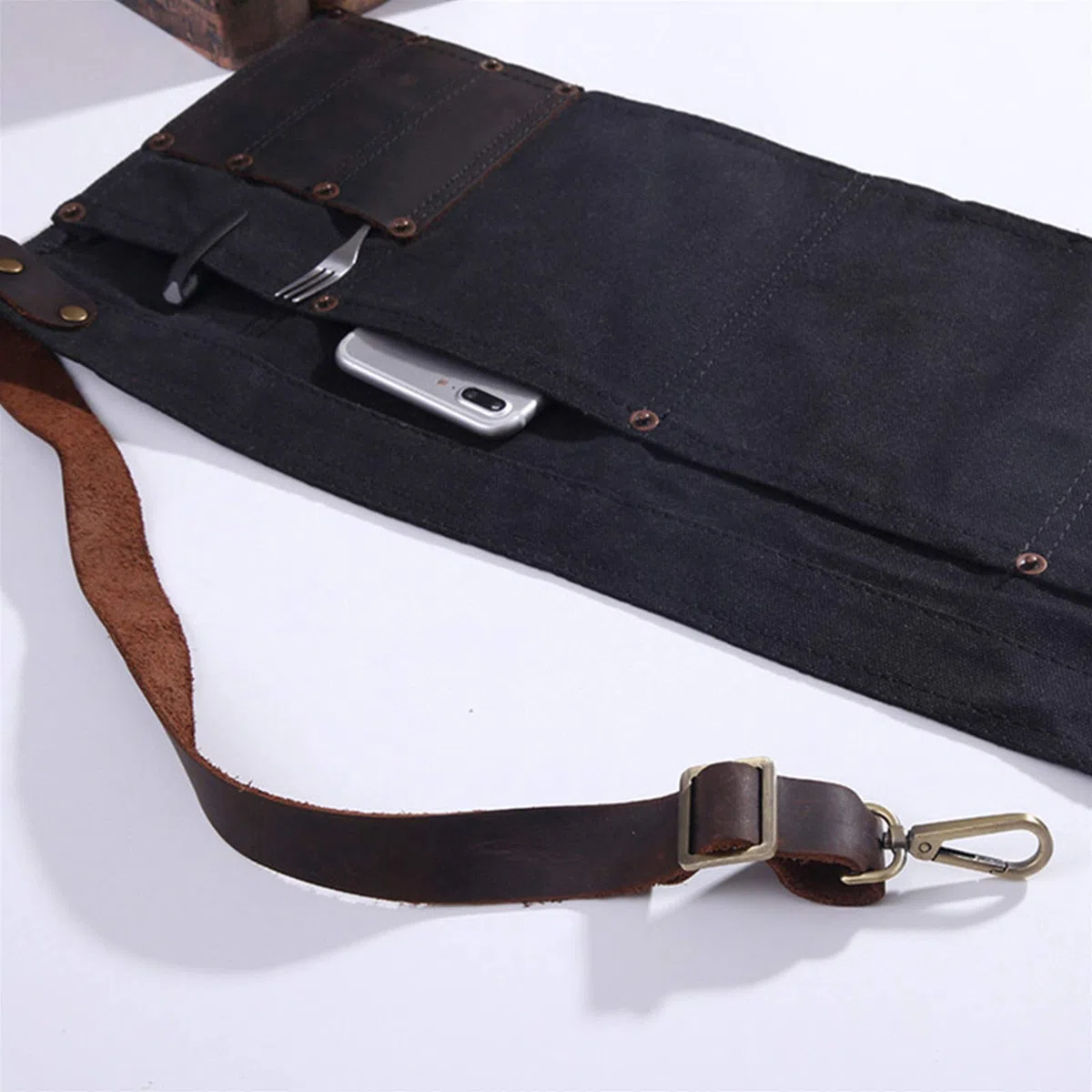 Lius Delantal Multibolsillos para Mujer Delantal de Medio Bolsillo de Lona de Cuero Real Camarera