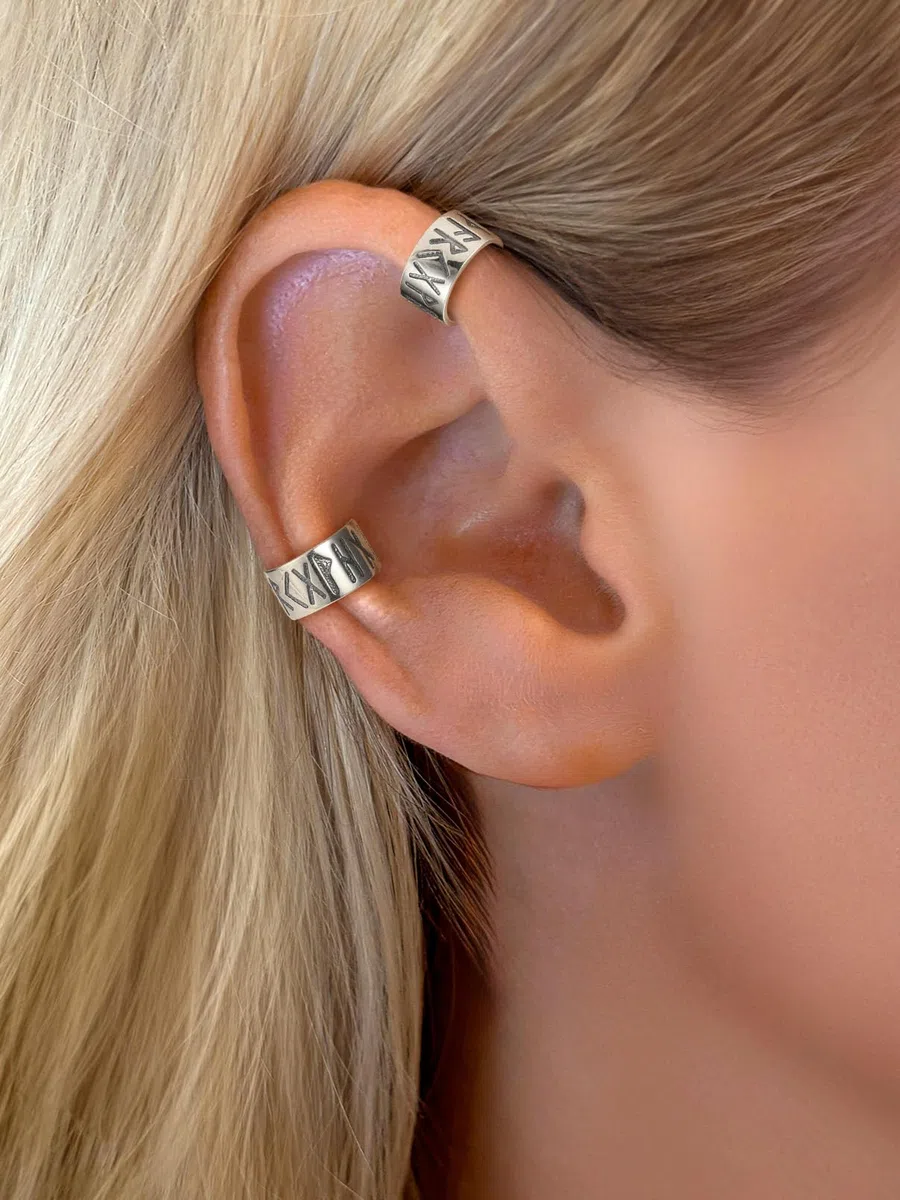 FaithHeart Pendientes Vikingos Runas Plata de Ley 925 Hombres Aretes Redondos Hipoalergénicos de Orejas Joyería Religiosa de Protección de Familias Parejas