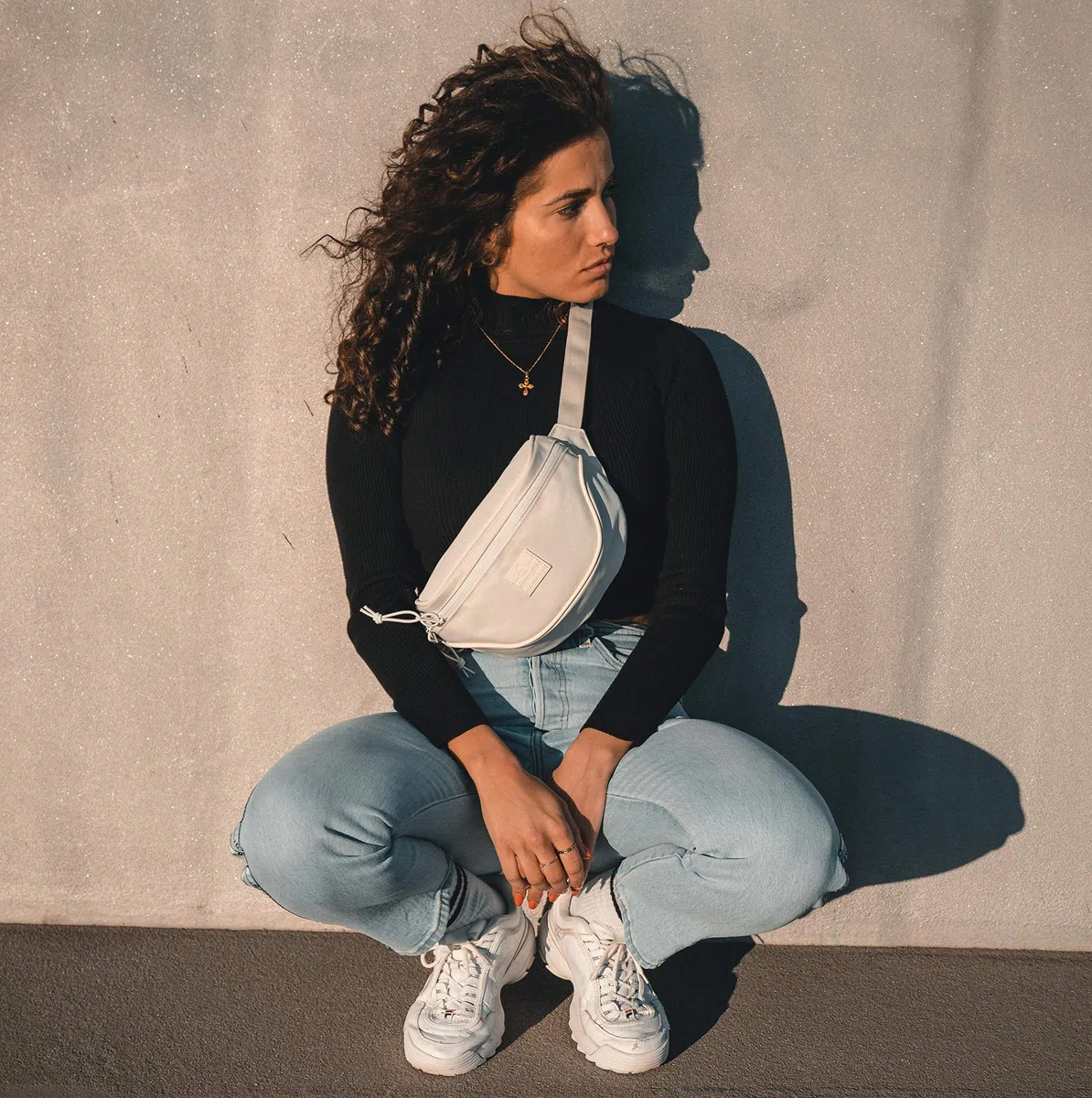 JOHNNY URBAN Riñonera Hombre y Mujer - Ben - Hip Bag para Festivales, Deportes y Viaje - Bolsa de Cintura - Repelente al Agua
