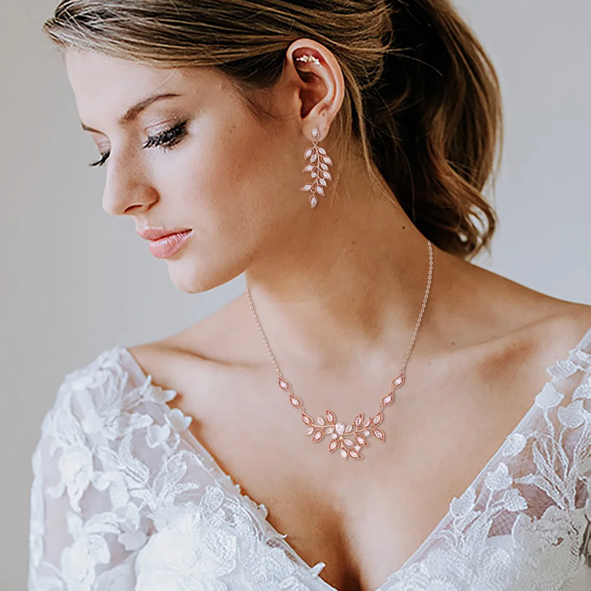 Juegos de Joyas de Mujer Conjunto de Joyería Racimo de Hojas Nupcial Cubic Circonia Collar Pendientes Colgantes