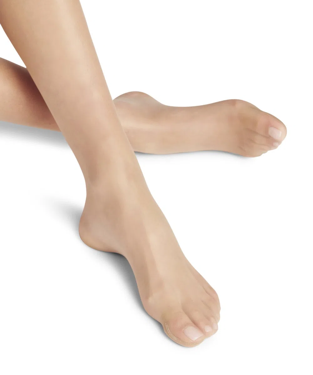 FALKE mujer Invisible Deluxe 8 DEN medias ultratransparente resistente al desgarro costura fina en la punta con tira de silicona para un ajuste antideslizante fino suave sostenible material 1 par