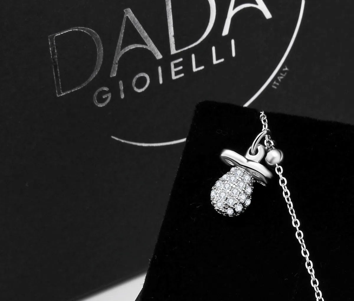 Dada Gioielli - Collar Campana Llamador Ángel Embarazo – Joya sonora Buena Suerte para mamá y bebé Piecito, Trébol, Corazón, Osito, Chupete