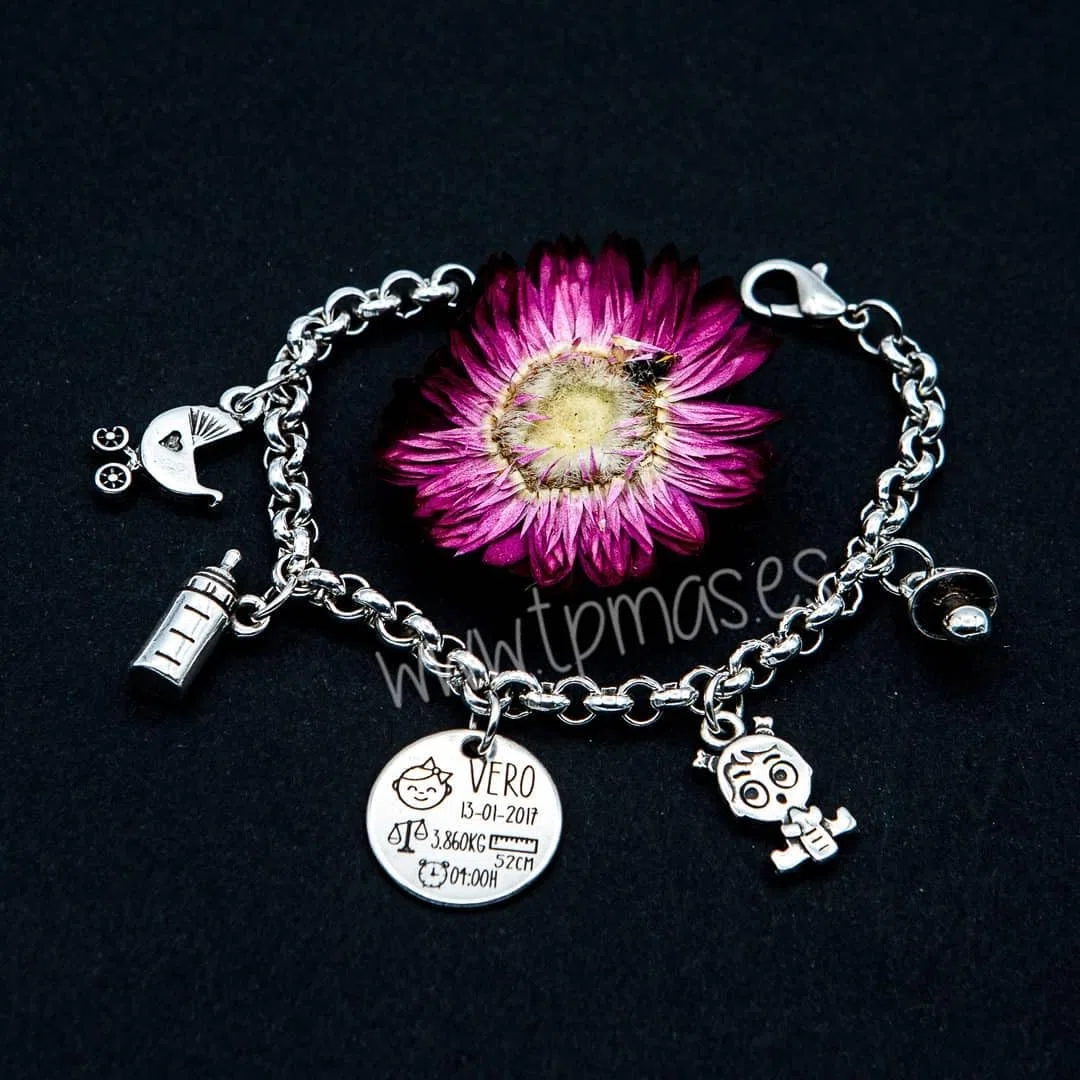 Pulsera charms NATALICIO. Personalizada con todos lo datos de nacimiento de tu bebé. Ideal para regalar el DÍA DE LA MADRE, cumpleaños y ocasiones especiales. Regalos nacimiento. Regalos TPMAS