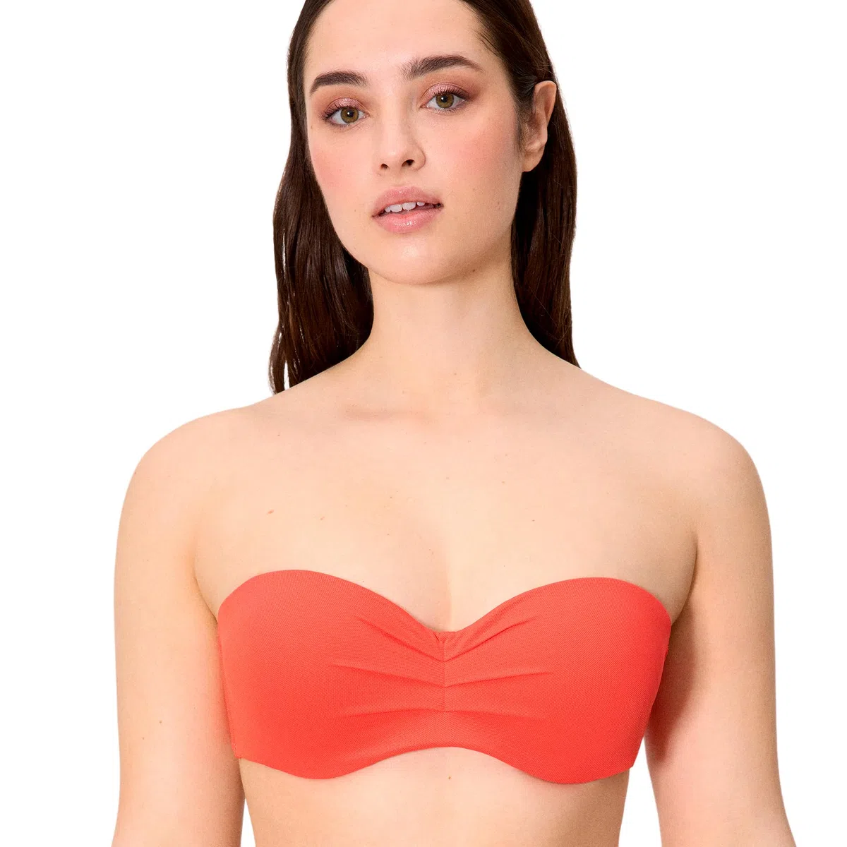 YSABEL MORA. Top Bikini Bandeau Micropiqué Coral Copa C. Sujeción Y Versatilidad con Aro Y Relleno. Tirantes Regulables Y Desmontables para Mayor Comodidad. Colección Sunset.