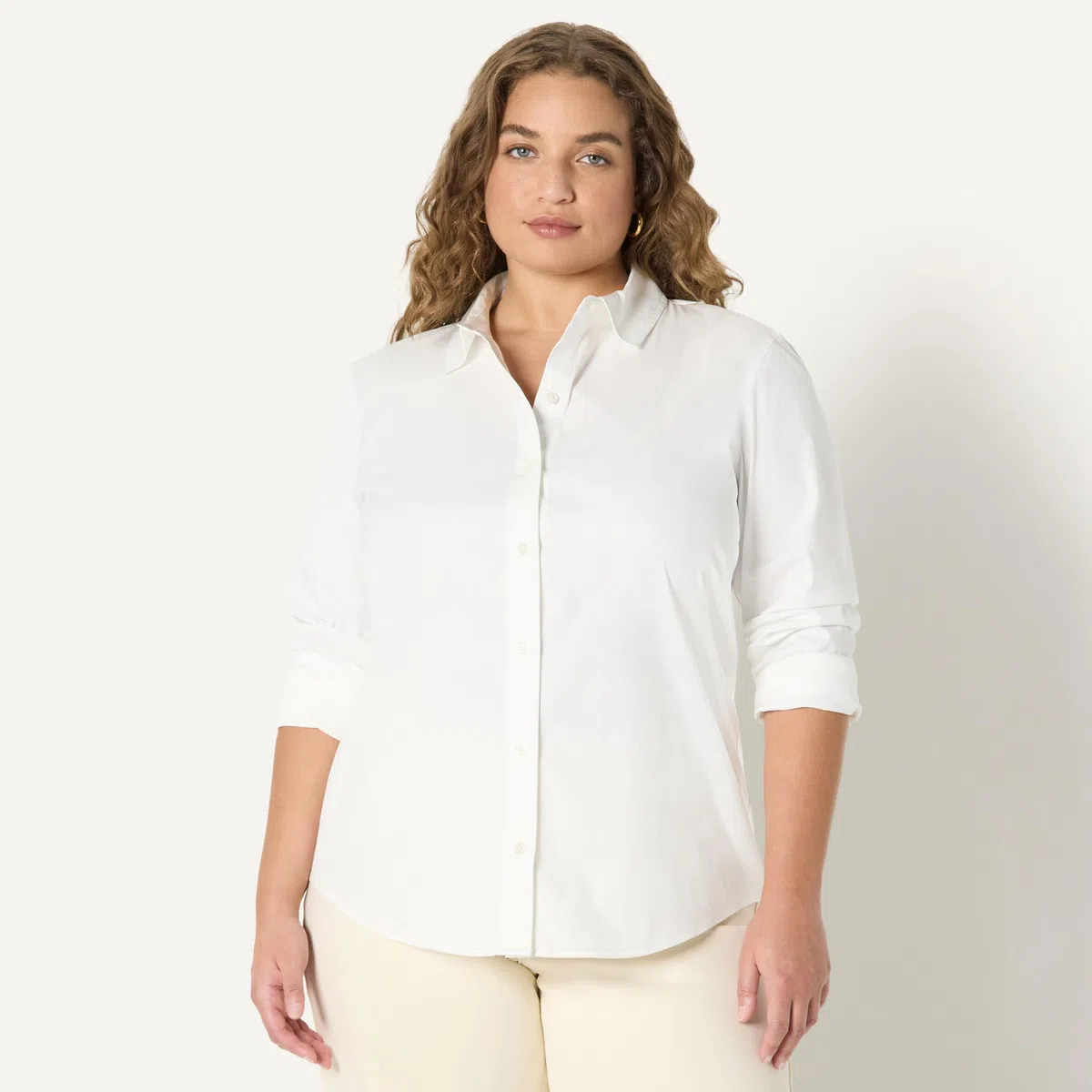 Amazon Essentials Mujer Camisa de Vestir con Botones de Popelina Elástica