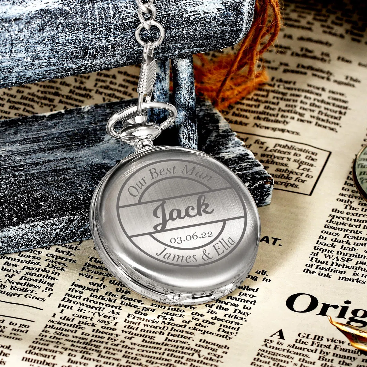 TREEWETO Reloj de bolsillo grabado personalizado con cadena de grabado para hombre, regalo para mejor hombre, relojes de bolsillo de cuarzo, regalos para novios para boda