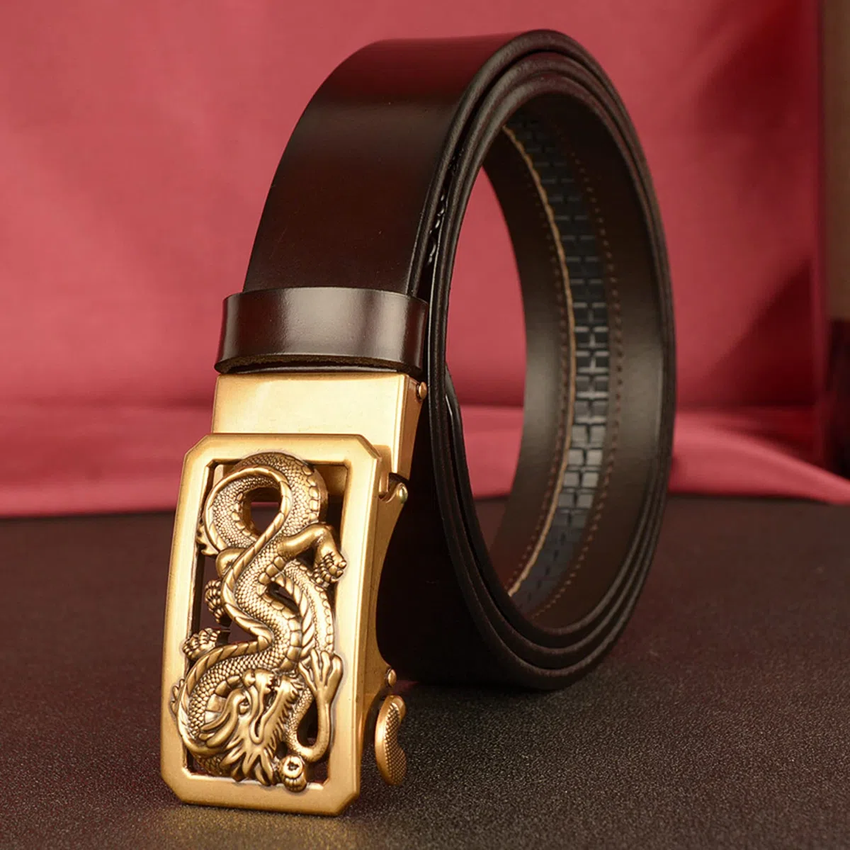 Cinturón De Trinquete For Hombre 3,5 Cm Cuero Genuino Con Hebilla Deslizante Automática Y Escultura Dragón Dorado Hueco Grabado