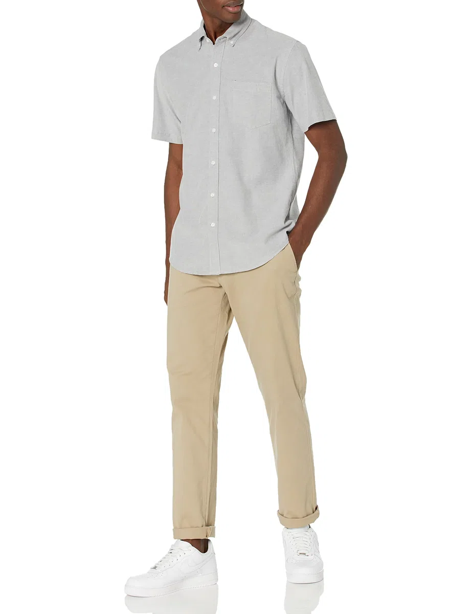 Amazon Essentials Camisa Oxford con Bolsillo de Manga Corta y Ajuste Normal Hombre