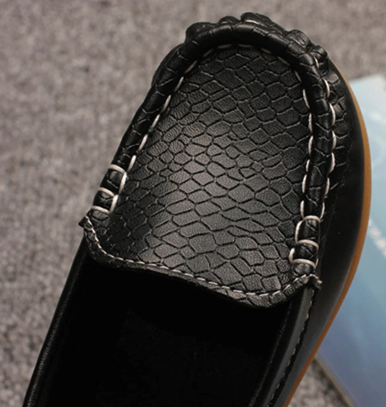 Mocasines de Cuero para Niños Chicos Chicas Moda Loafers Casual Barco Zapatos Planos Antideslizantes Oxfords Comodidad Zapatos para Caminar, Azul Oscuro 29 EU = 30 CN