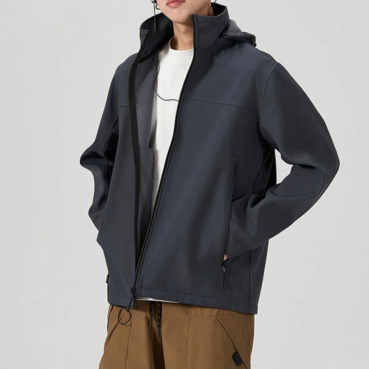 Mujer al aire libre montañismo ropa deportiva con senderismo impermeable abrigo cortavientos de longitud media
