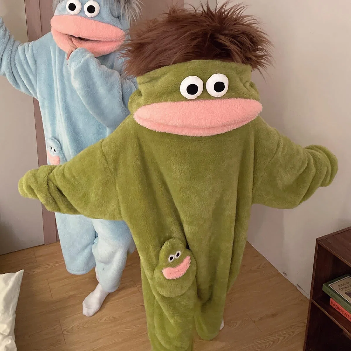 EHOTER Silly Onesie - Pijama unisex de felpa ultra suave con capucha de una pieza, color verde, divertido monstruo con capucha de boca grande, ropa de hogar para noches de cine, diversión familiar y