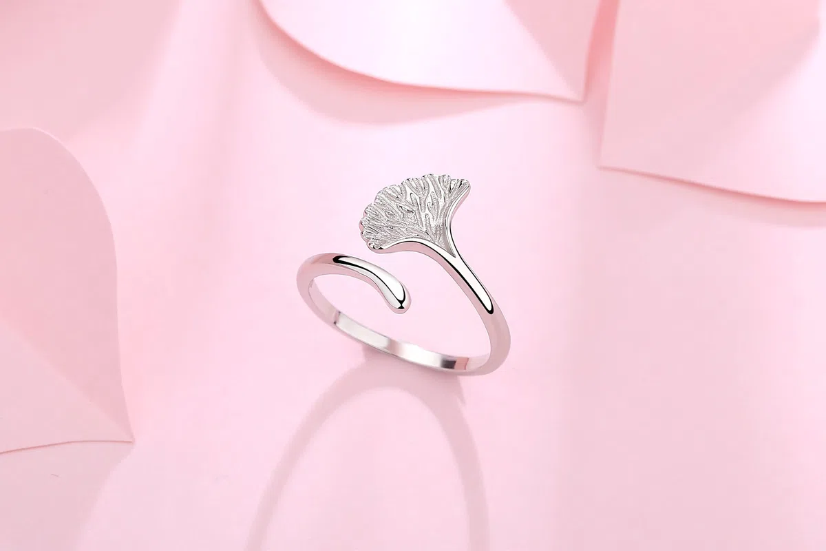 GemShadow - Anillo de plata de ley 925 para mujer, diseño de hojas de ginkgo