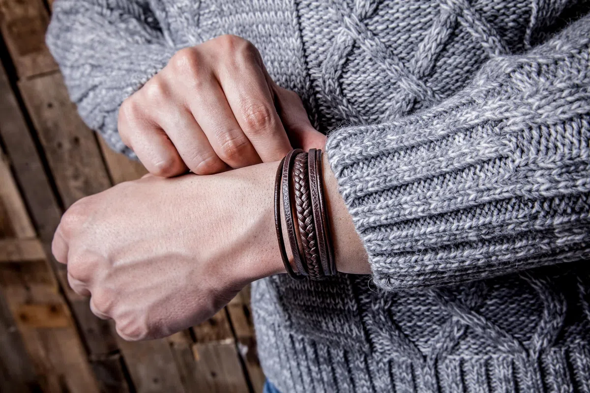 SERASAR | Pulsera de Cuero Premium [Braid] para Hombre en Negro y Marrón | Diferentes Largos | Cerradura de Acero Inoxidable | Joyero Exclusivo | Gran Idea de Regalo