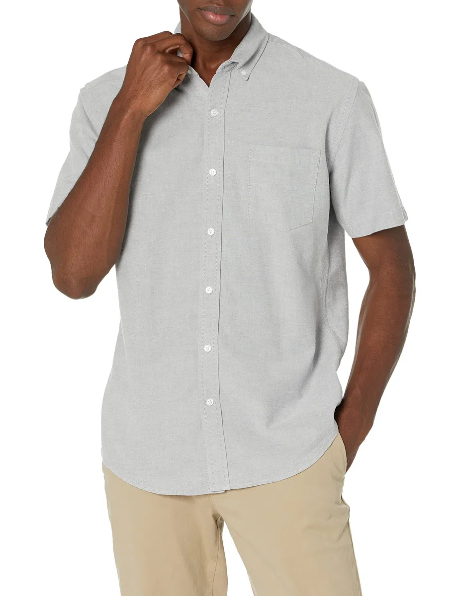 Amazon Essentials Camisa Oxford con Bolsillo de Manga Corta y Ajuste Normal Hombre