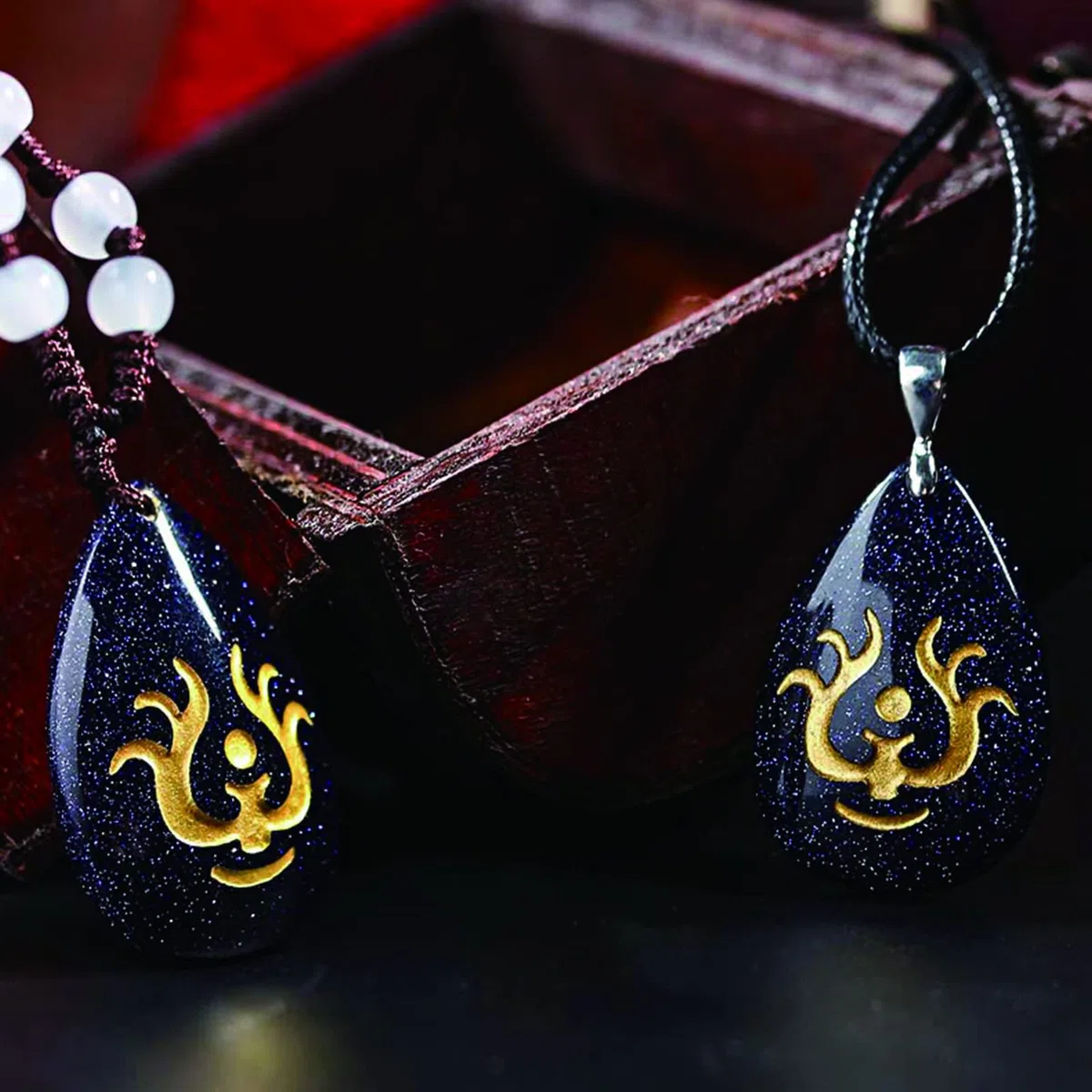Collar de anime Hayao Miyazaki Laputa con colgante de piedra voladora castillo en el cielo Sheeta para niña, regalo de joyería