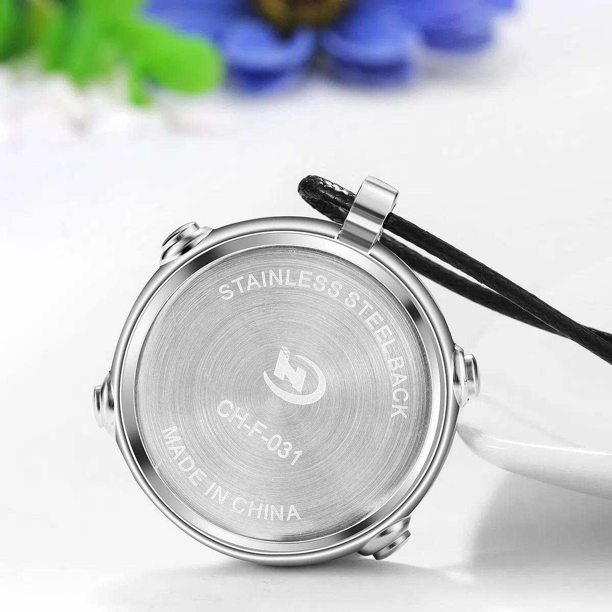 JewelryWe Reloj de bolsillo para hombre y mujer, reloj digital de cuarzo, resistente al agua, 30 m, fecha, semana, calendario, alarma, reloj deportivo con cadena de cuero, cadena de cadena, regalo