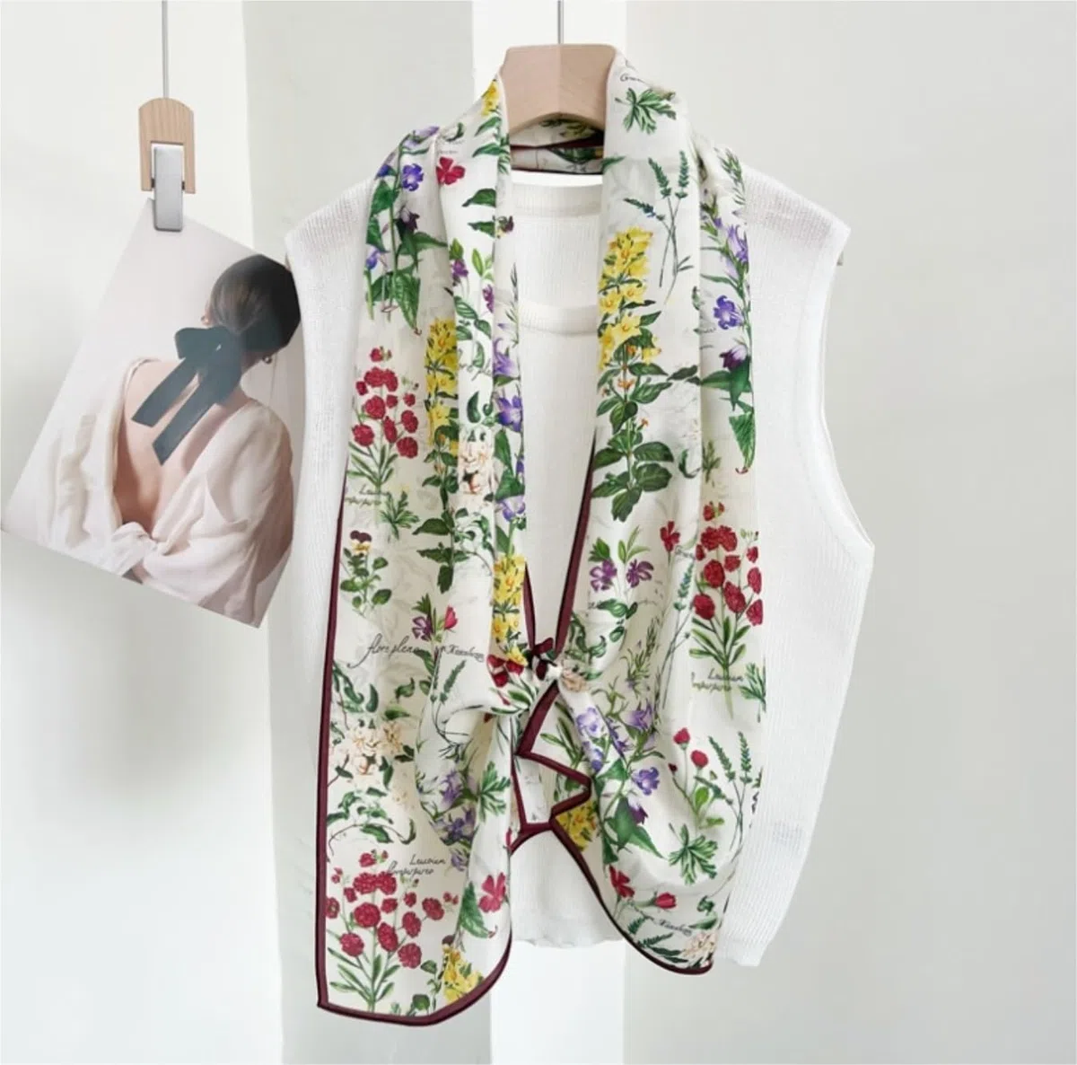 Bufanda Versátil Bufandas De Seda Morera para Mujer Bufanda Satén con Estampado Floral Envolturas para El Cabello Mantón Pañuelo Suaves