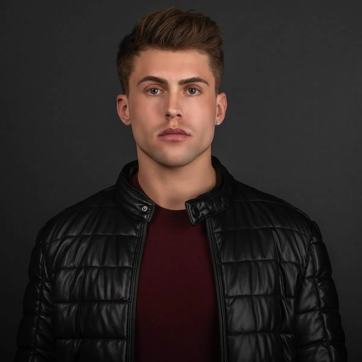 Namana Pendientes Cuadrados de Plata para Hombre, Pendientes de Plata para Hombre con Solitario de 6 mm Circonita Cúbica Cuadrada, Regalo de Joyería para Hombres