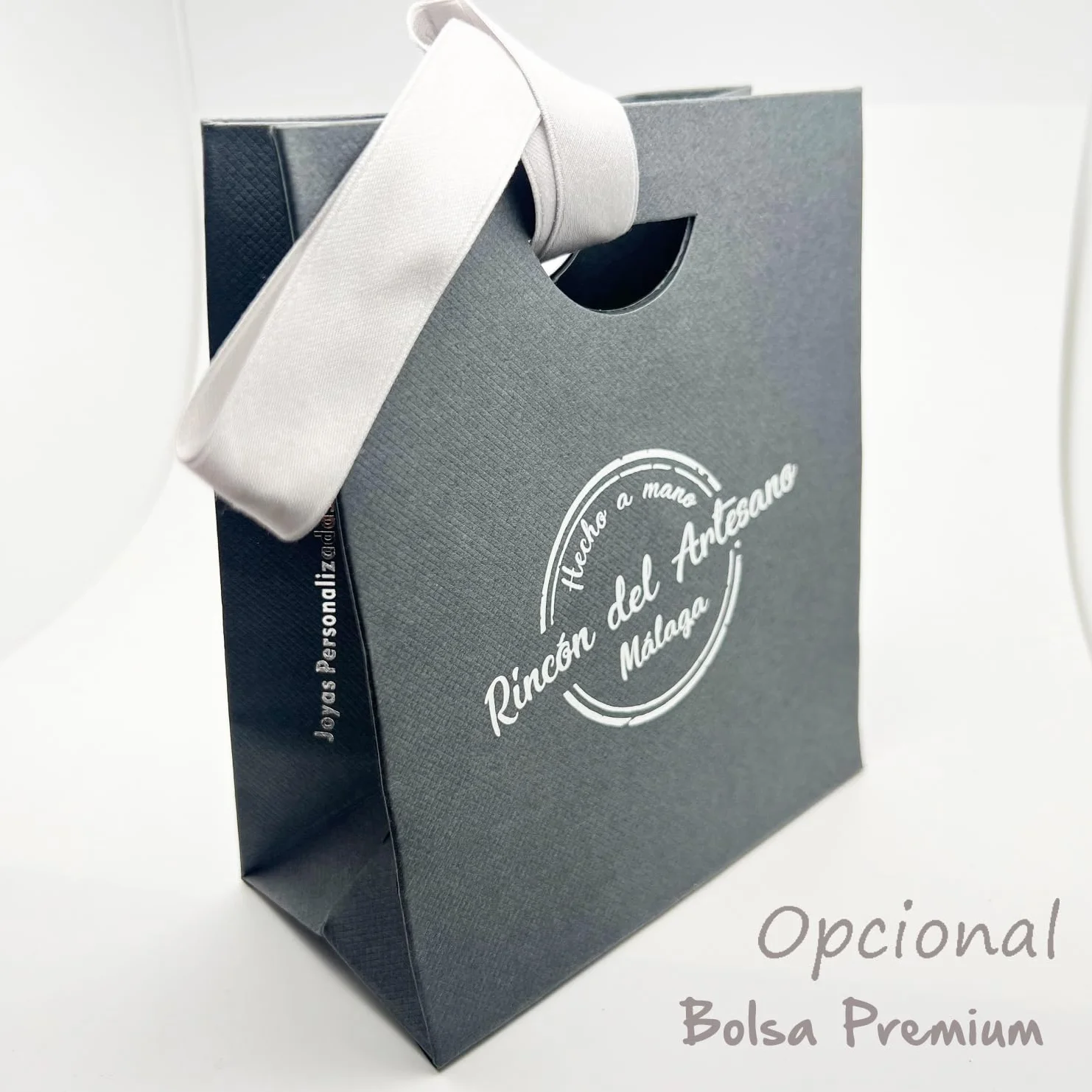 Llavero Personalizado con Nombres. Fabricado en Zamak Baño Plata y Cuero Español. Regalo día del padre. Llavero Hombre. Llavero Mujer. Modelo Terminal