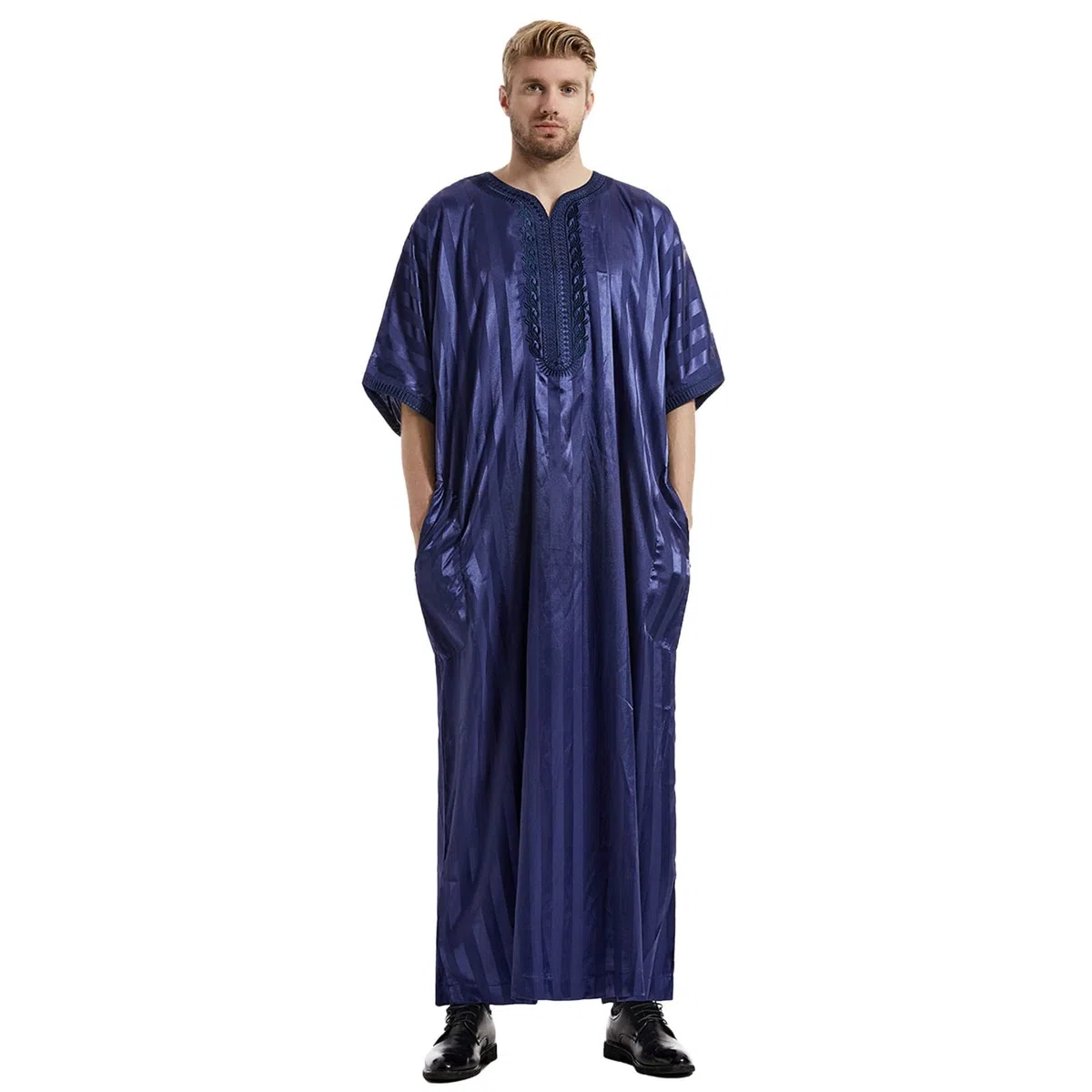 Hombres Musulmanes Ropa Jacquard Bordado Manga Corta Caftán Túnica de Pie Cuello Manga Larga Saudita Árabe Musulmán Dubai Robe Medio Oriente Saudita Túnicas de Arabia Saudita Vestidos turcos