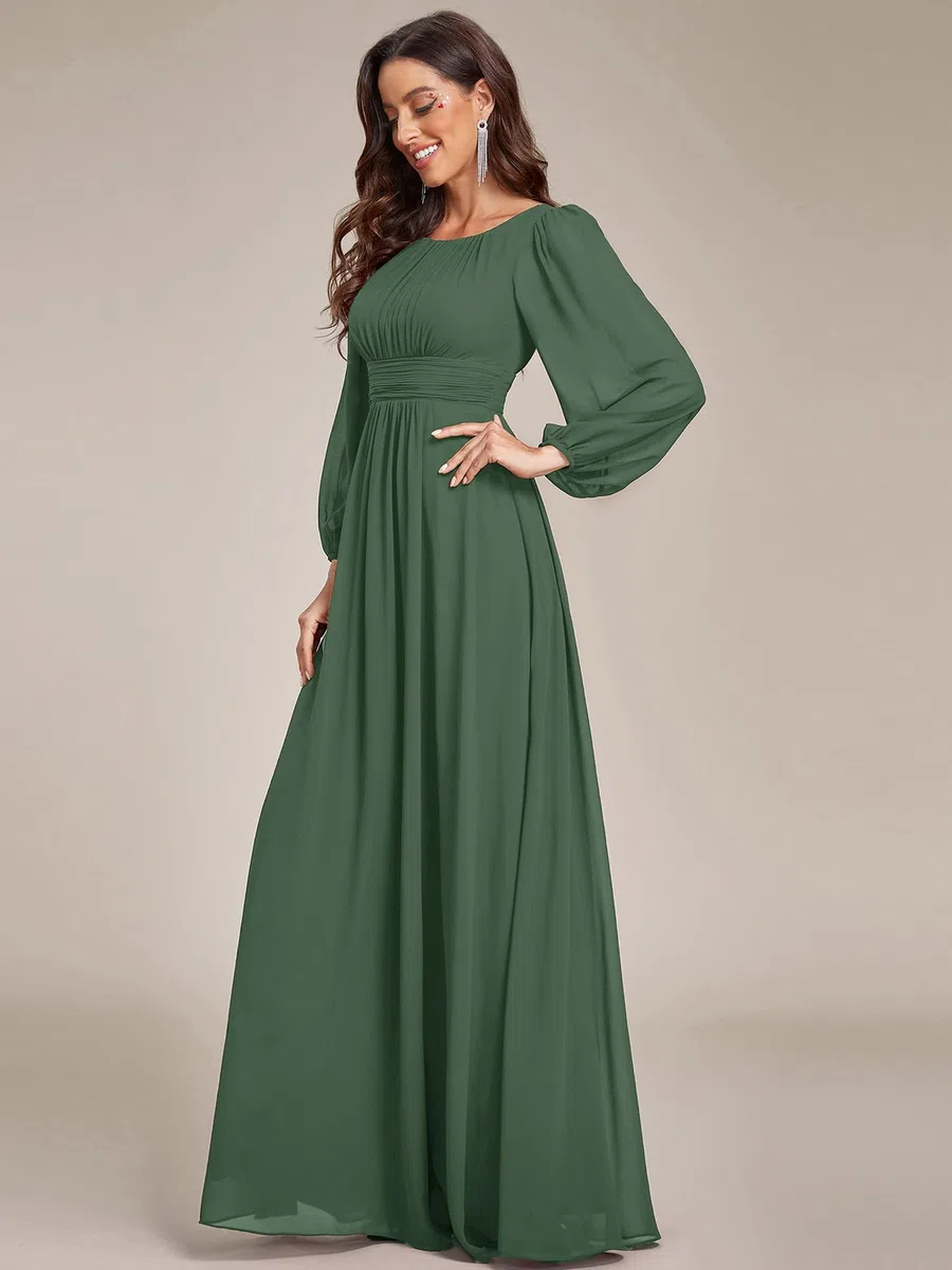 Ever-Pretty Vestido formal de gasa con cuello redondo y mangas largas plisadas, cintura imperio, talla grande, vestido de dama de honor